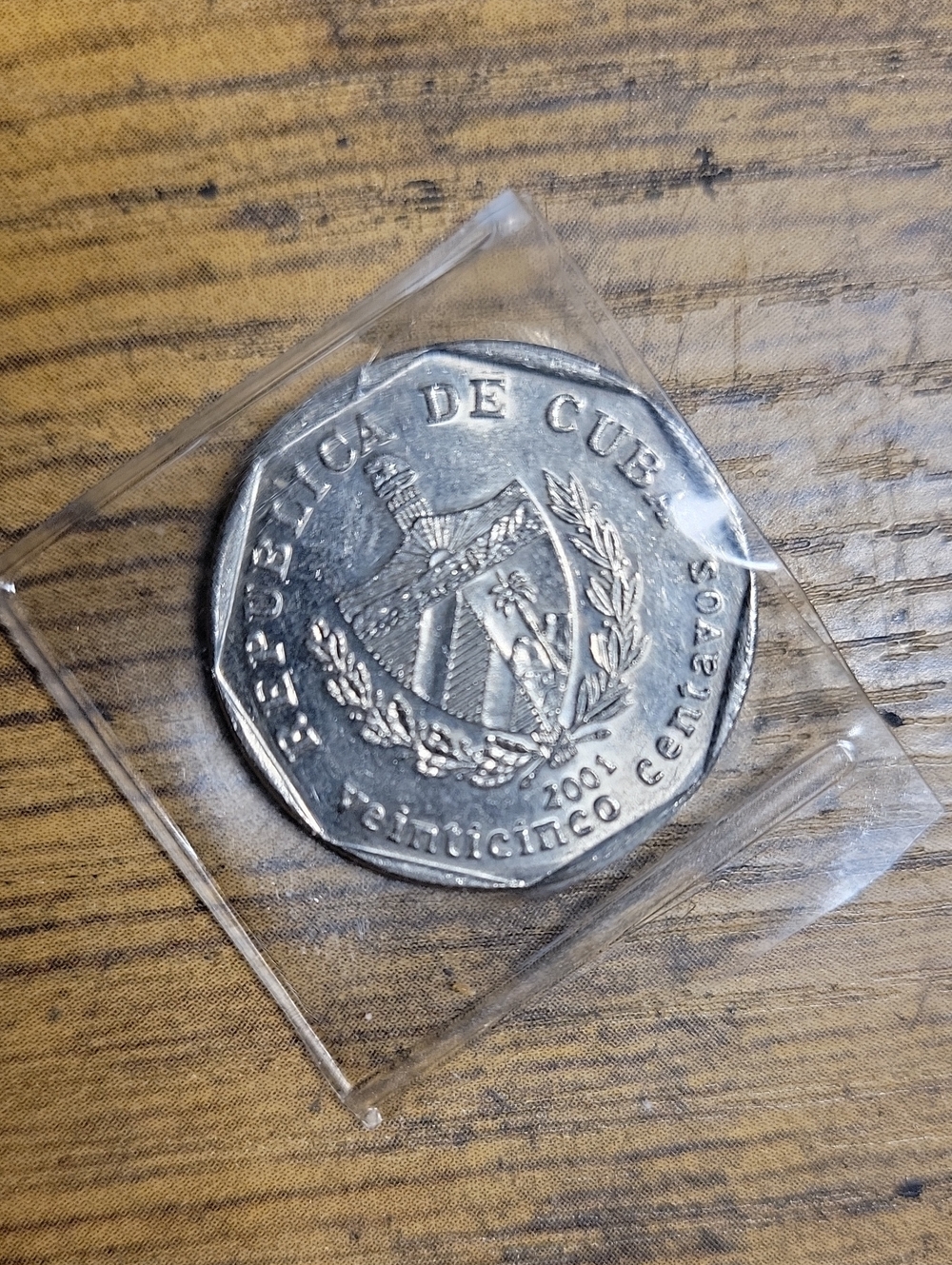 Claasic 2001 Cuban 25 Centavos Coin- Silver Tones